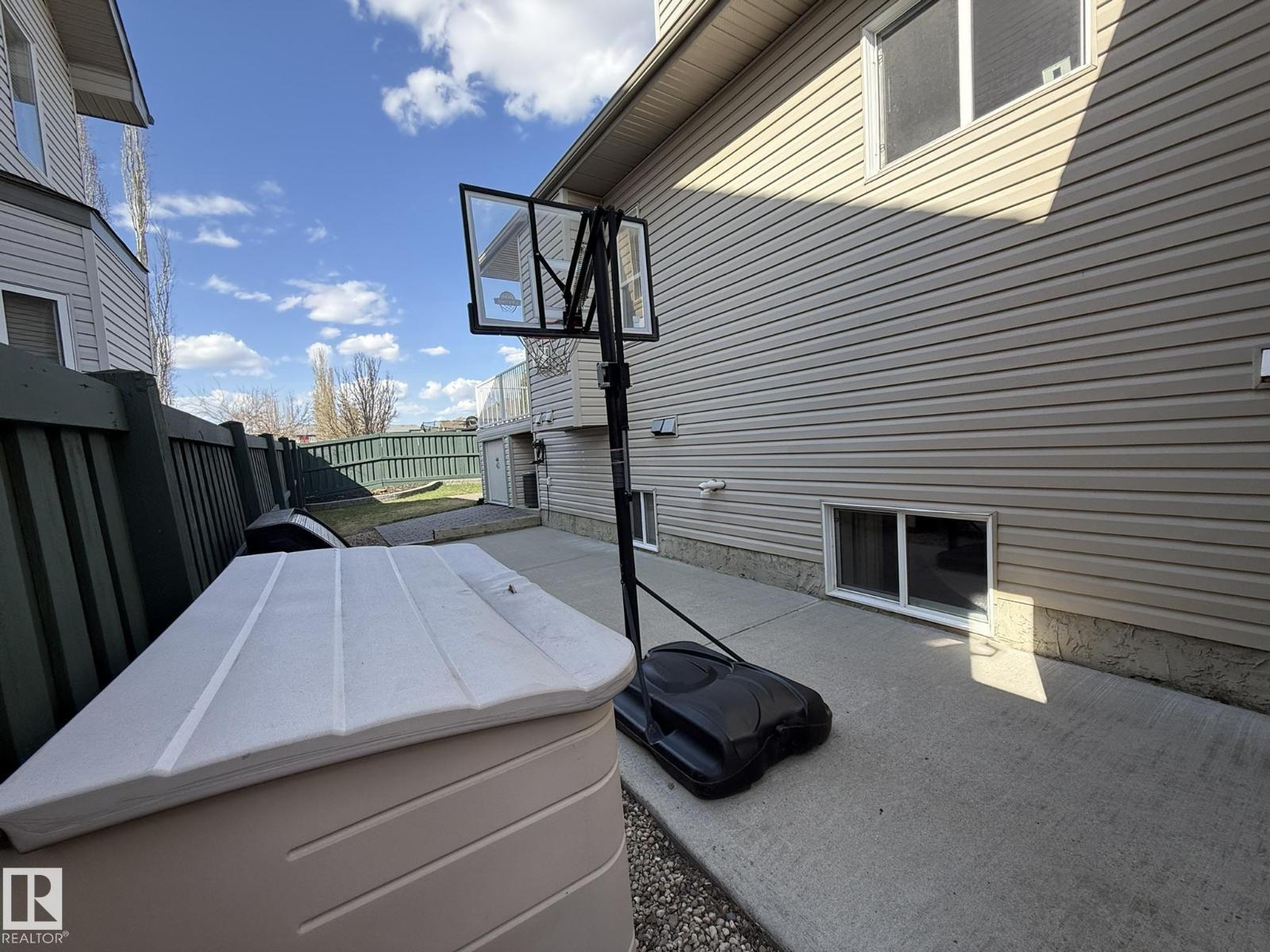 2335 RUTHERFORD WY SW - 52