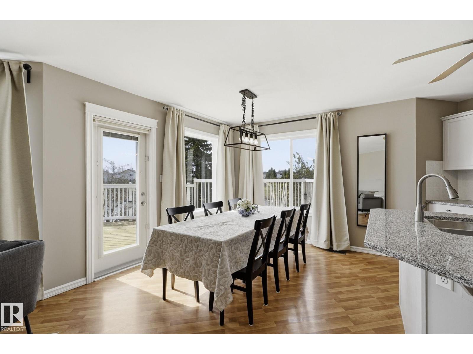 3327 32 AV NW - 10