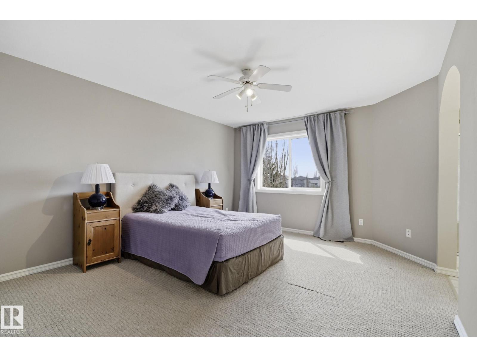 3327 32 AV NW - 16