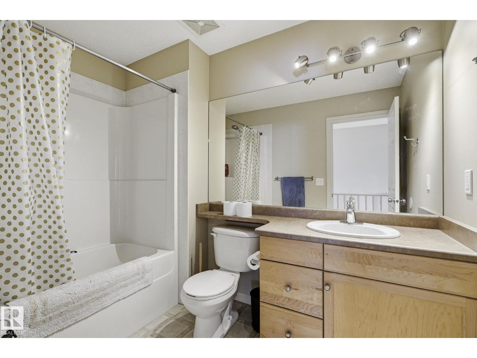 3327 32 AV NW - 24