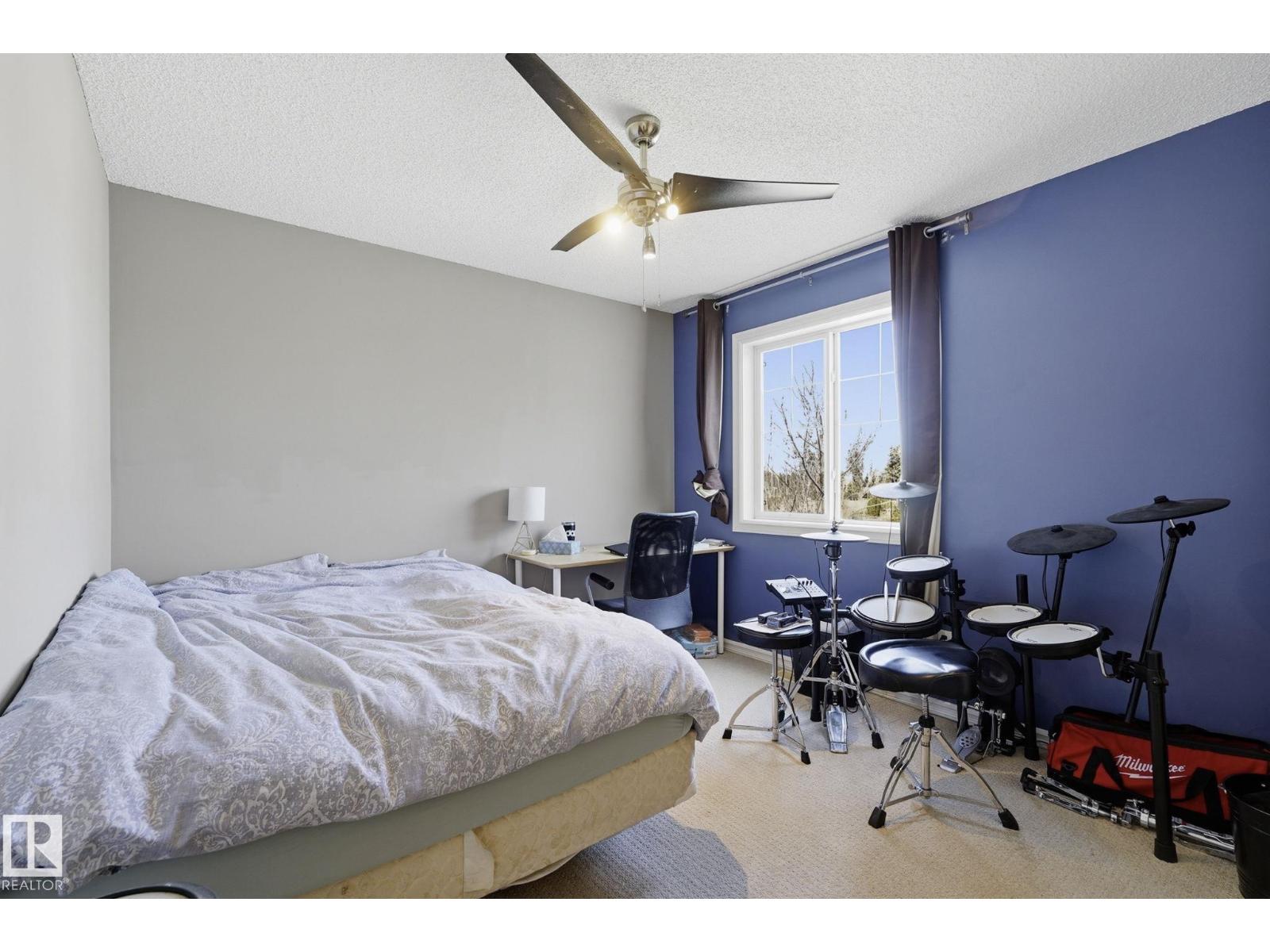 3327 32 AV NW - 25