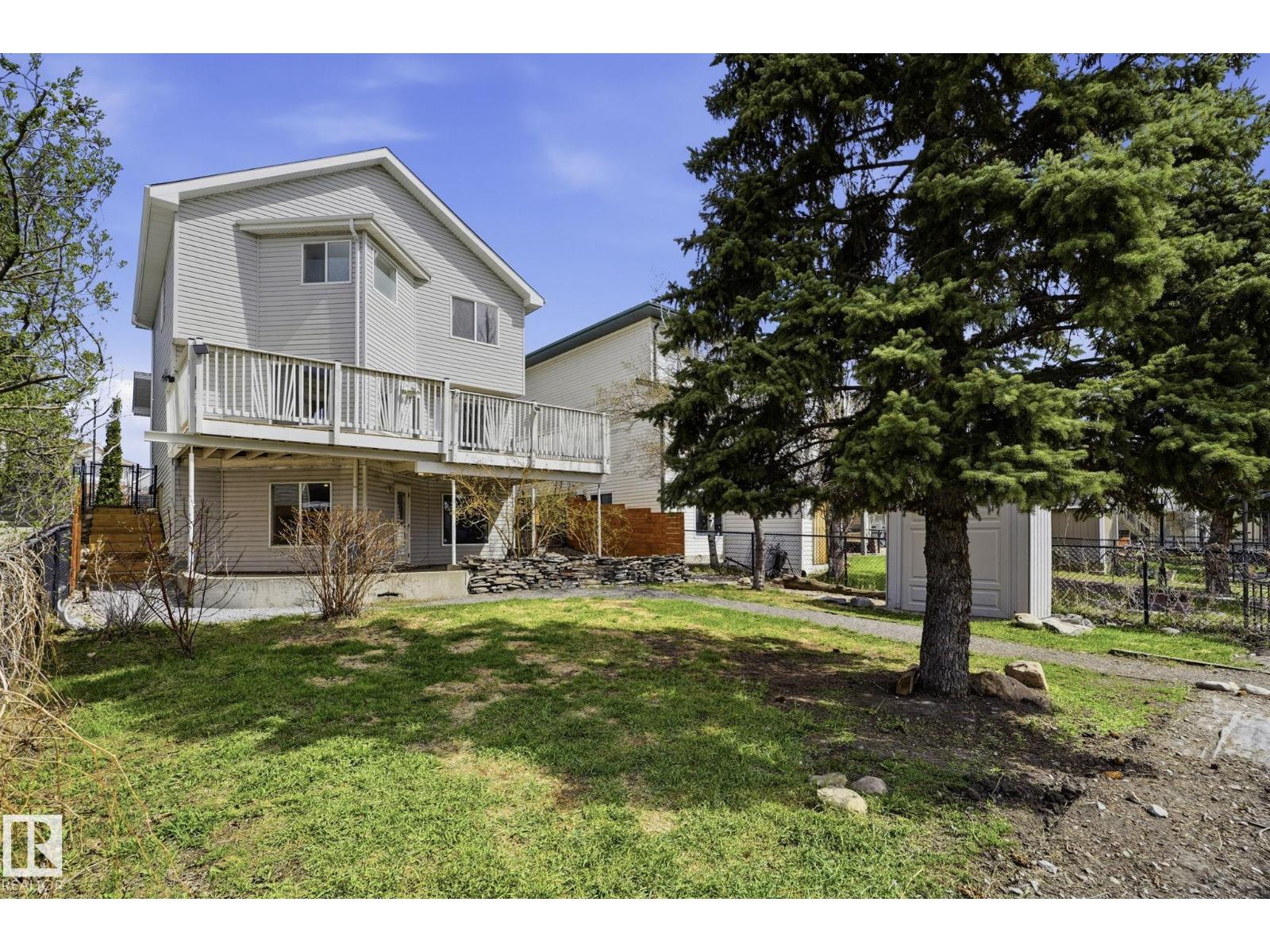 3327 32 AV NW - 38
