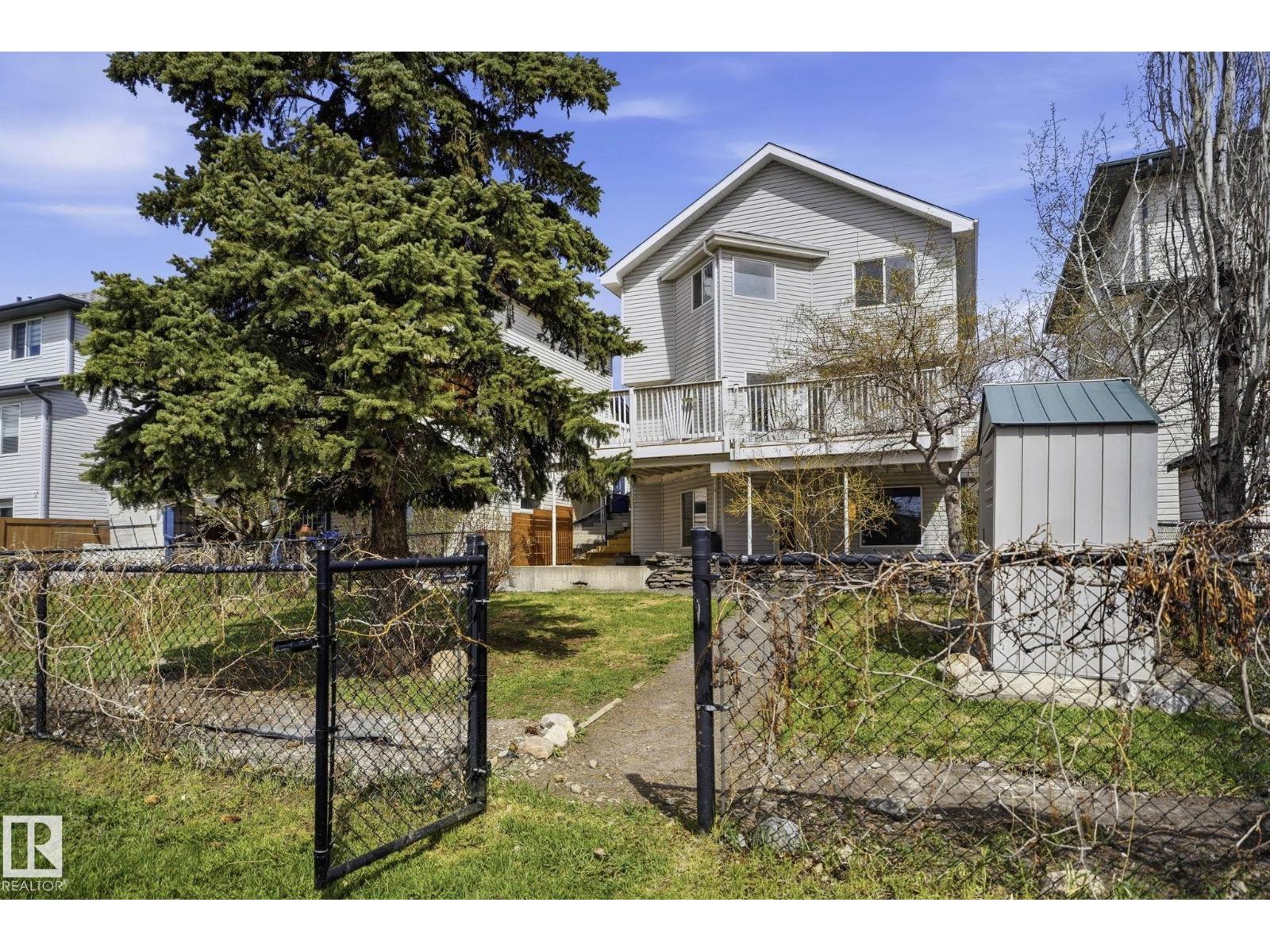 3327 32 AV NW - 39