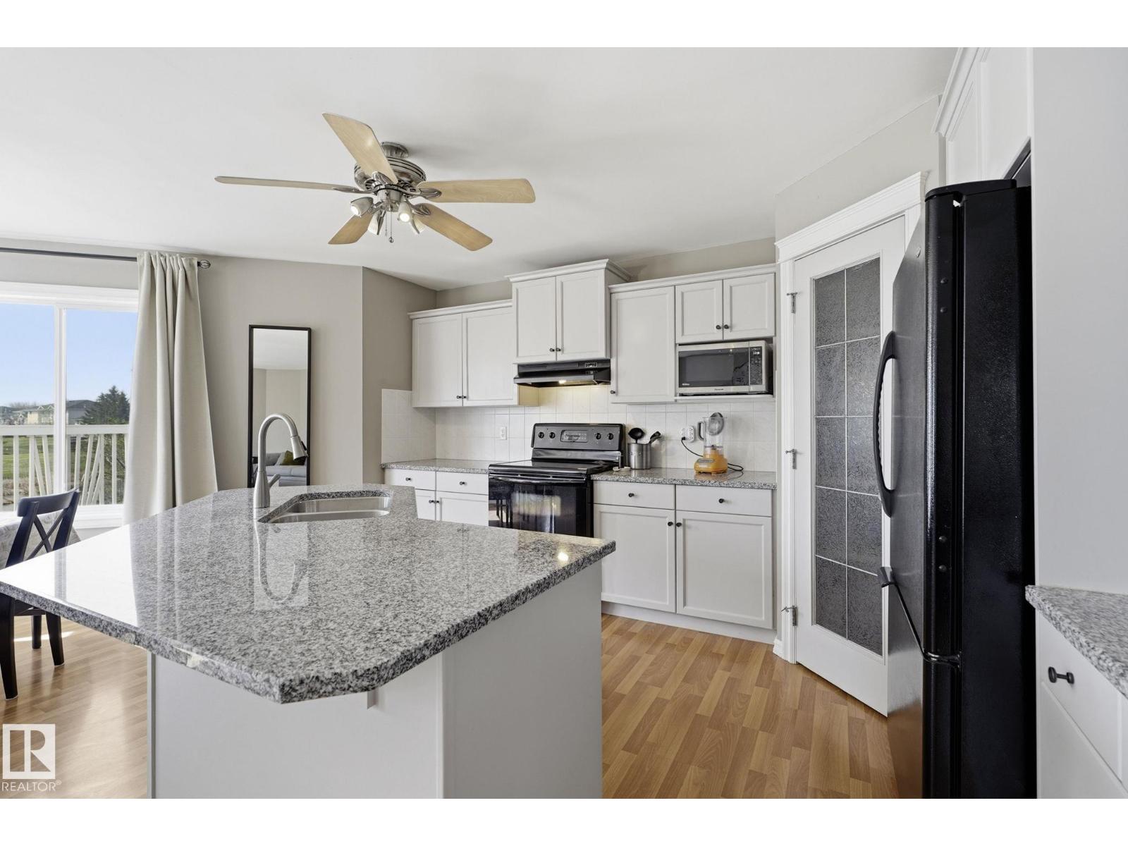 3327 32 AV NW - 7