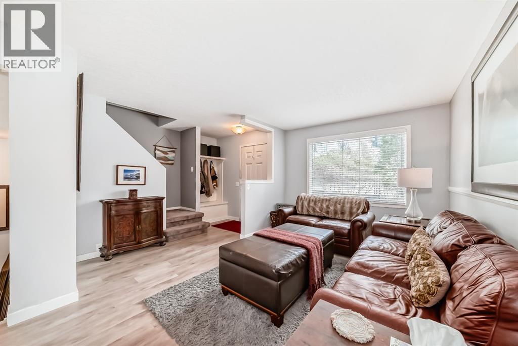 #11 800 Bowcroft Place - 16