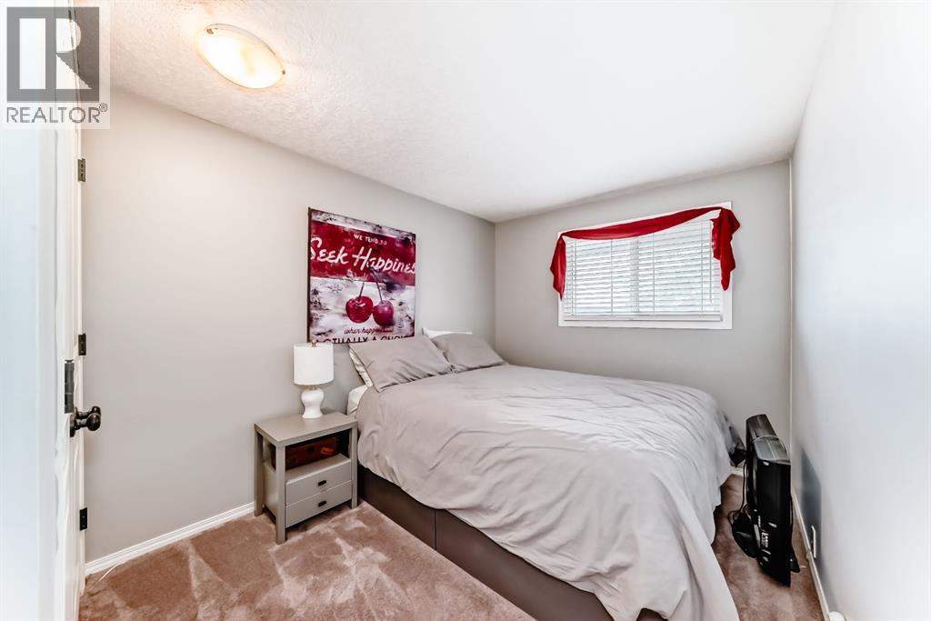#11 800 Bowcroft Place - 20
