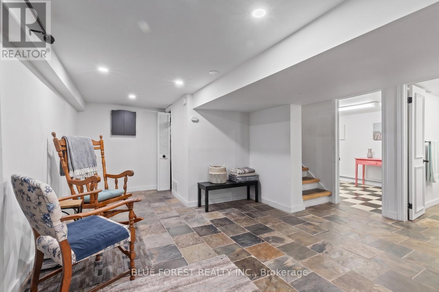 7031 BEATTIE STREET - 37