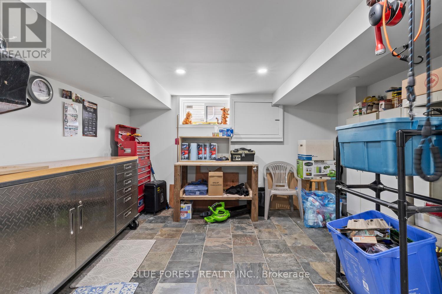 7031 BEATTIE STREET - 38