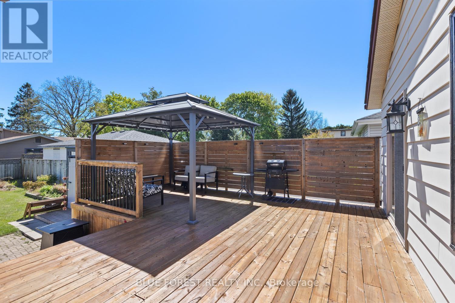 7031 BEATTIE STREET - 44