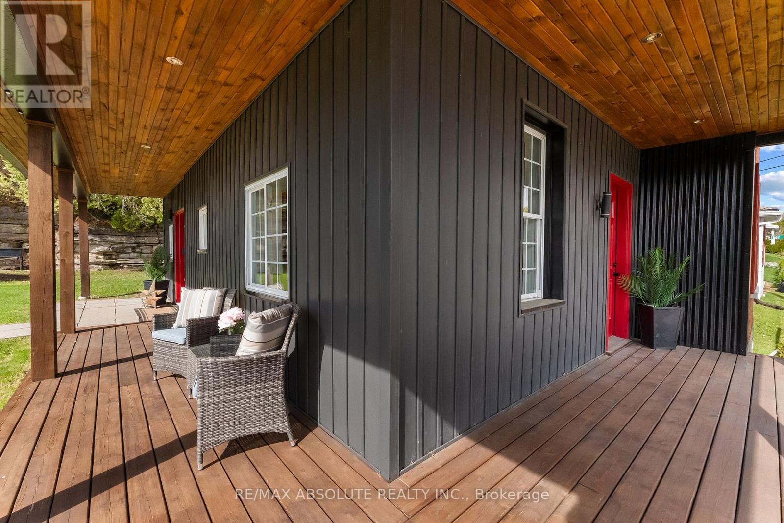 1655 RIVER ROAD - 37