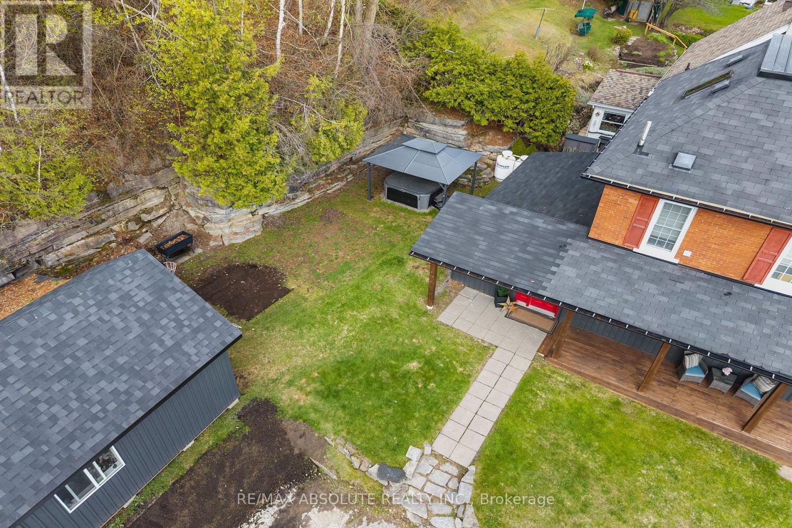 1655 RIVER ROAD - 44