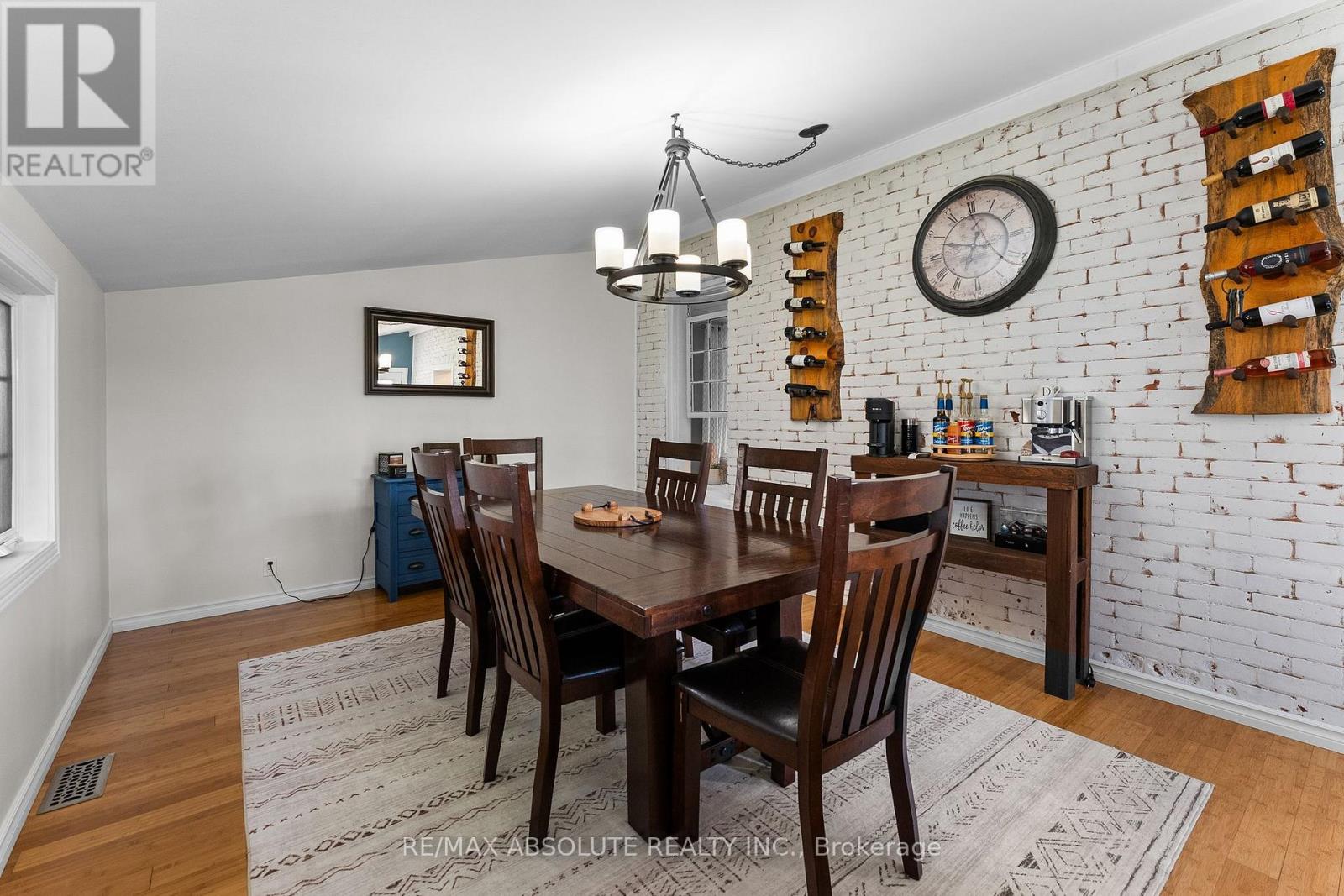 1655 RIVER ROAD - 8