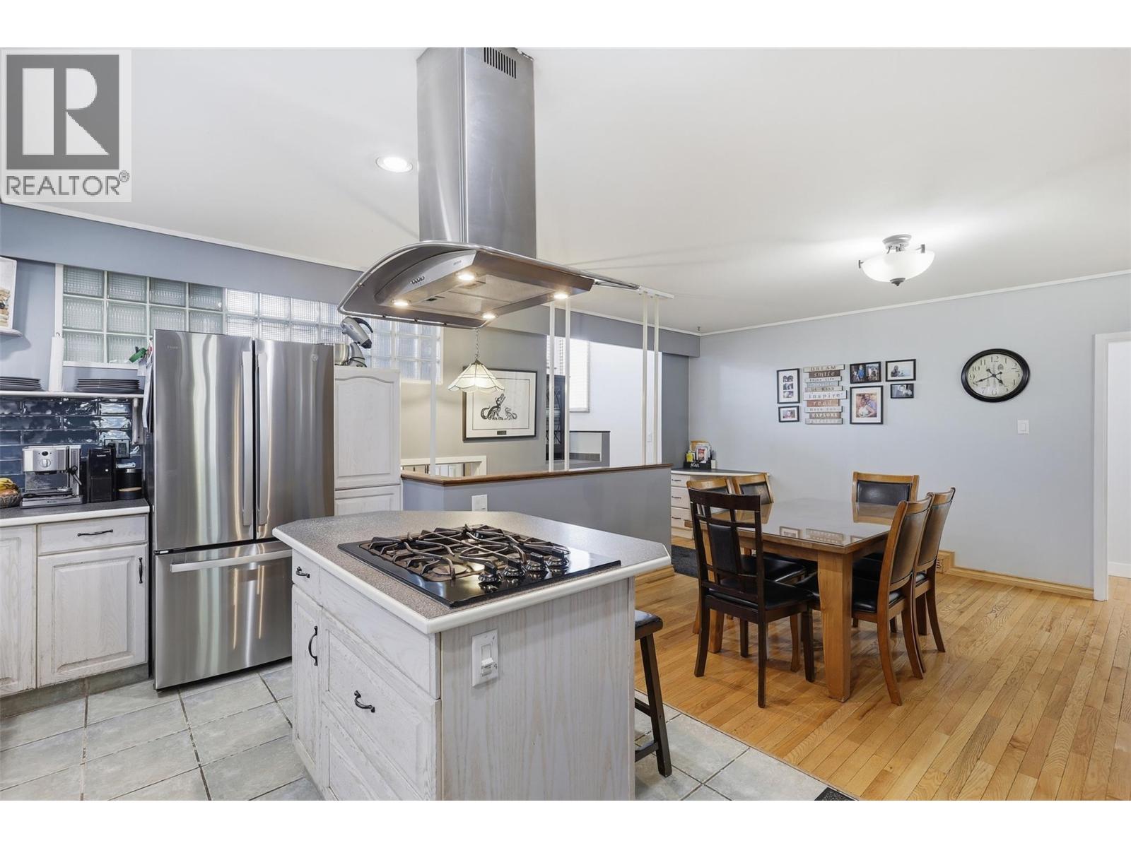 1128 Nicola Street - 13