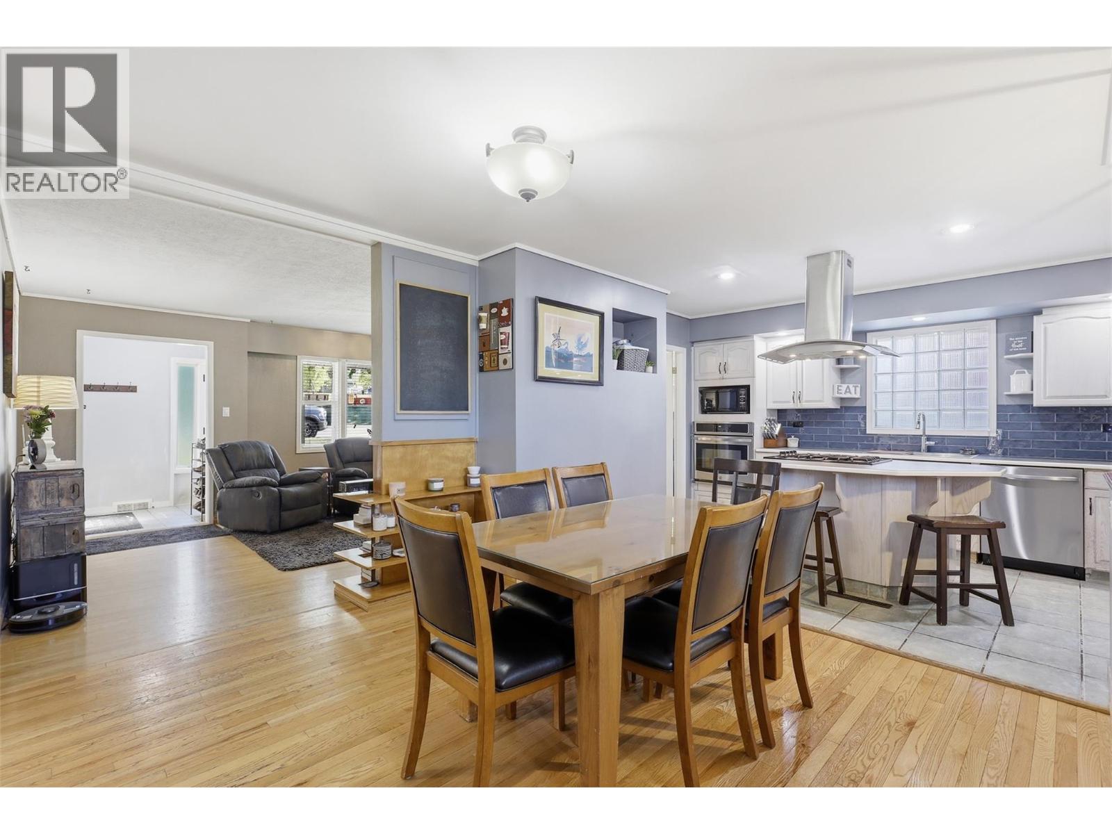 1128 Nicola Street - 9