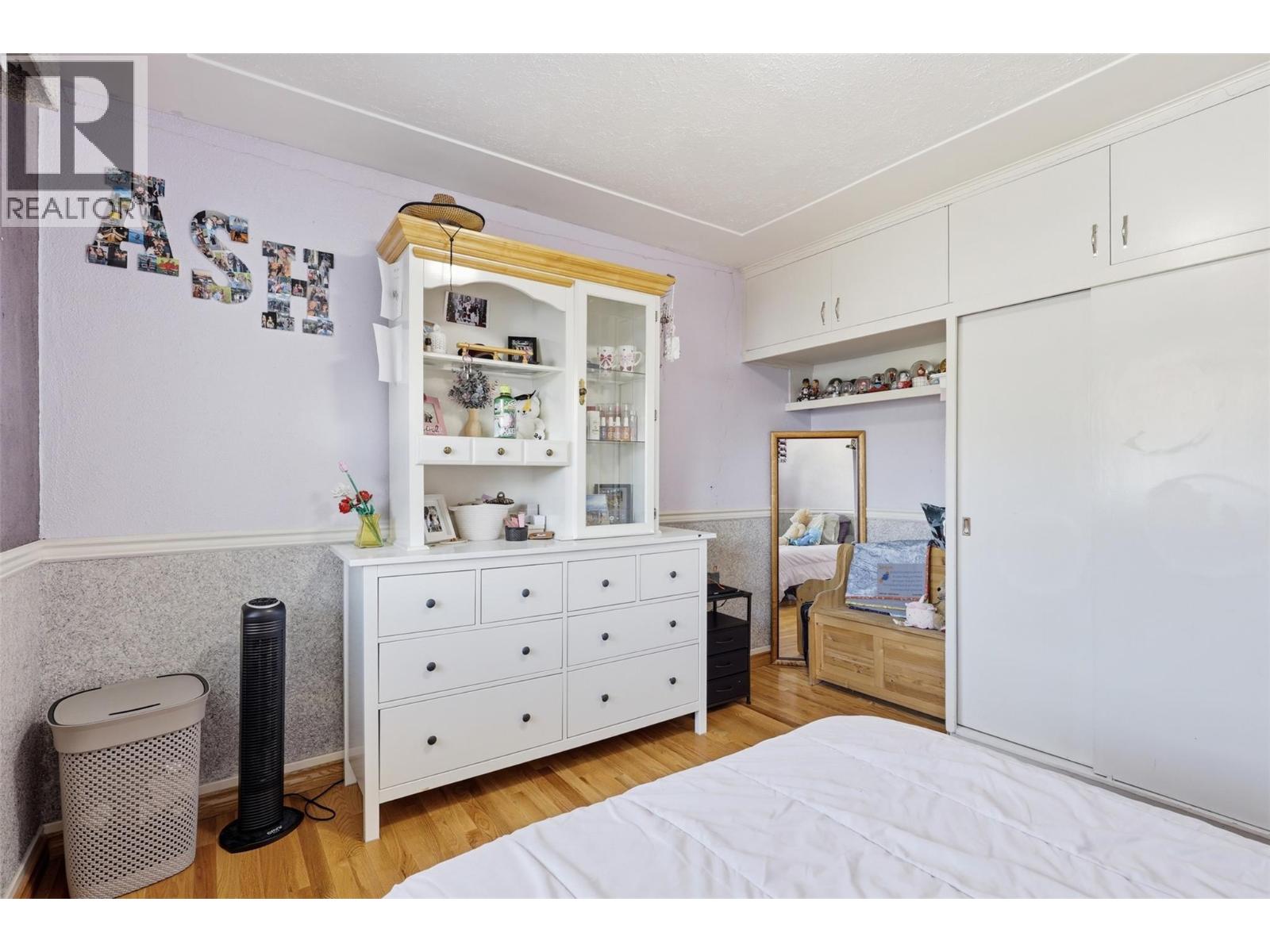 1128 Nicola Street - 16