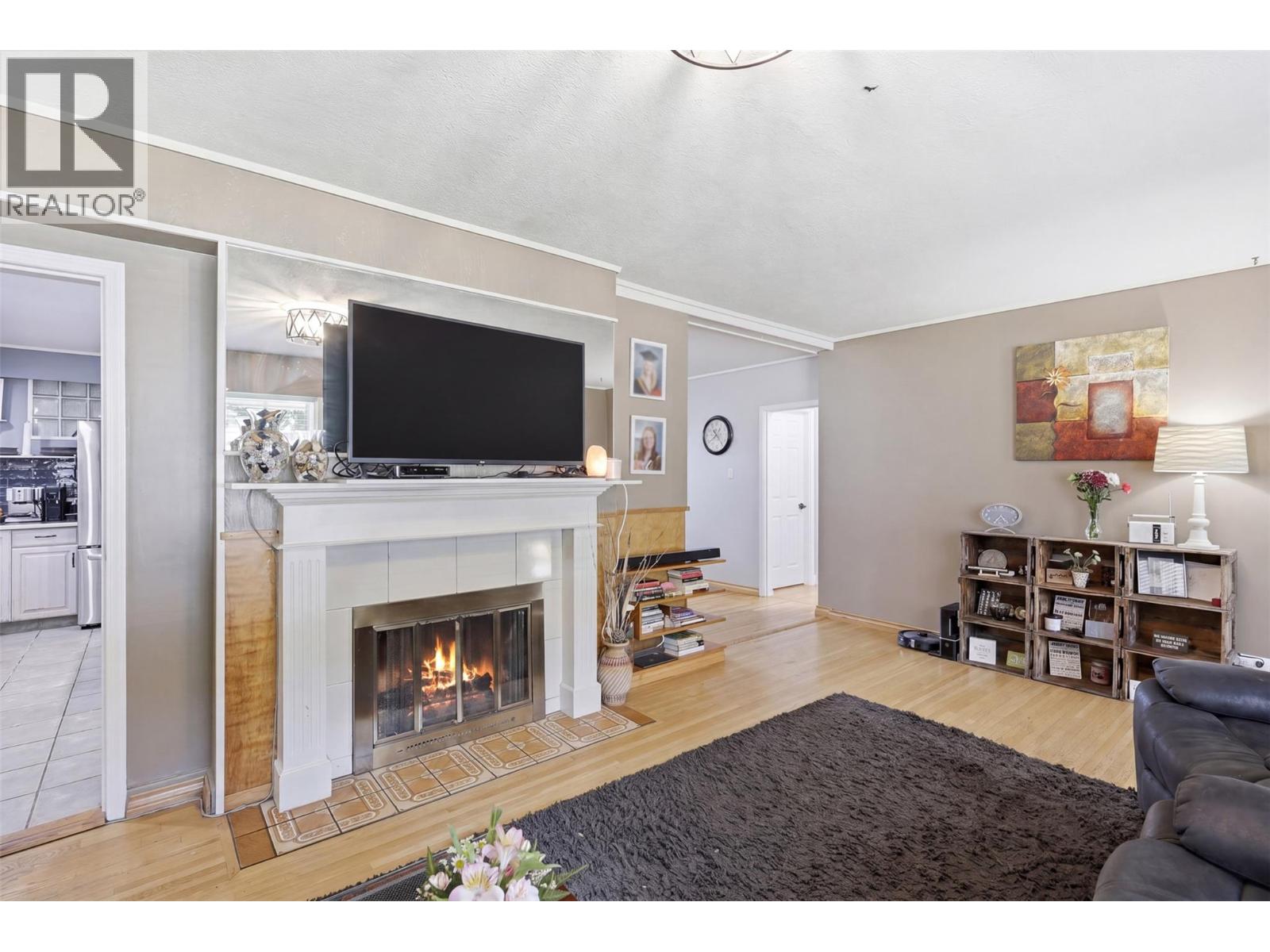 1128 Nicola Street - 8