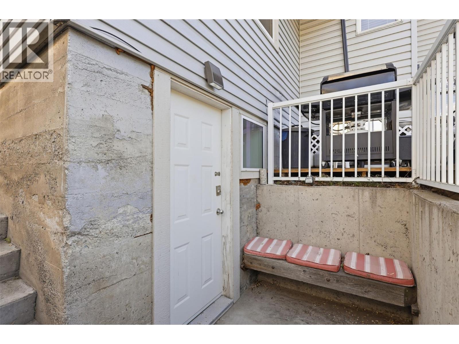 1128 Nicola Street - 39