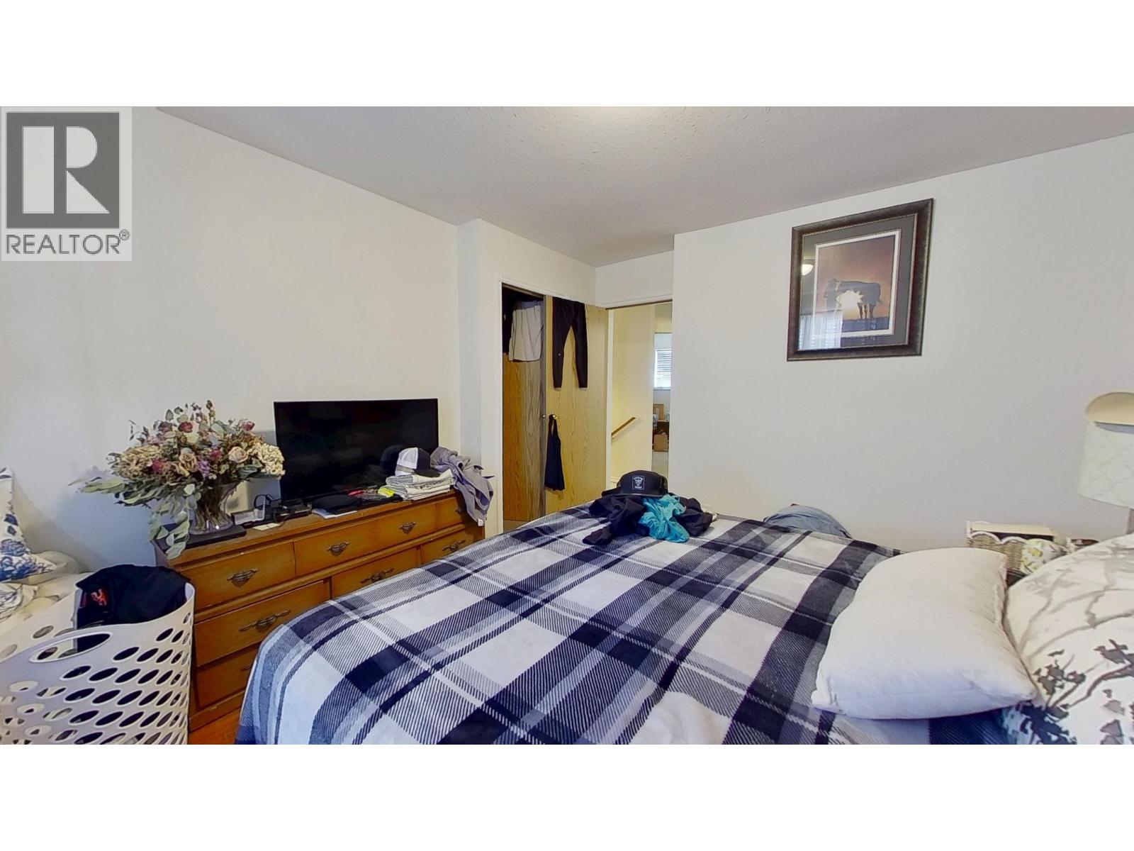 #A&B 10115 90 STREET - 16