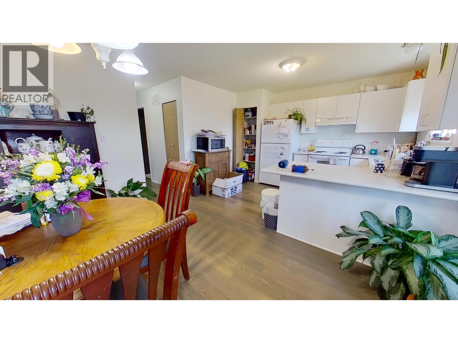 #A&B 10115 90 STREET - 6