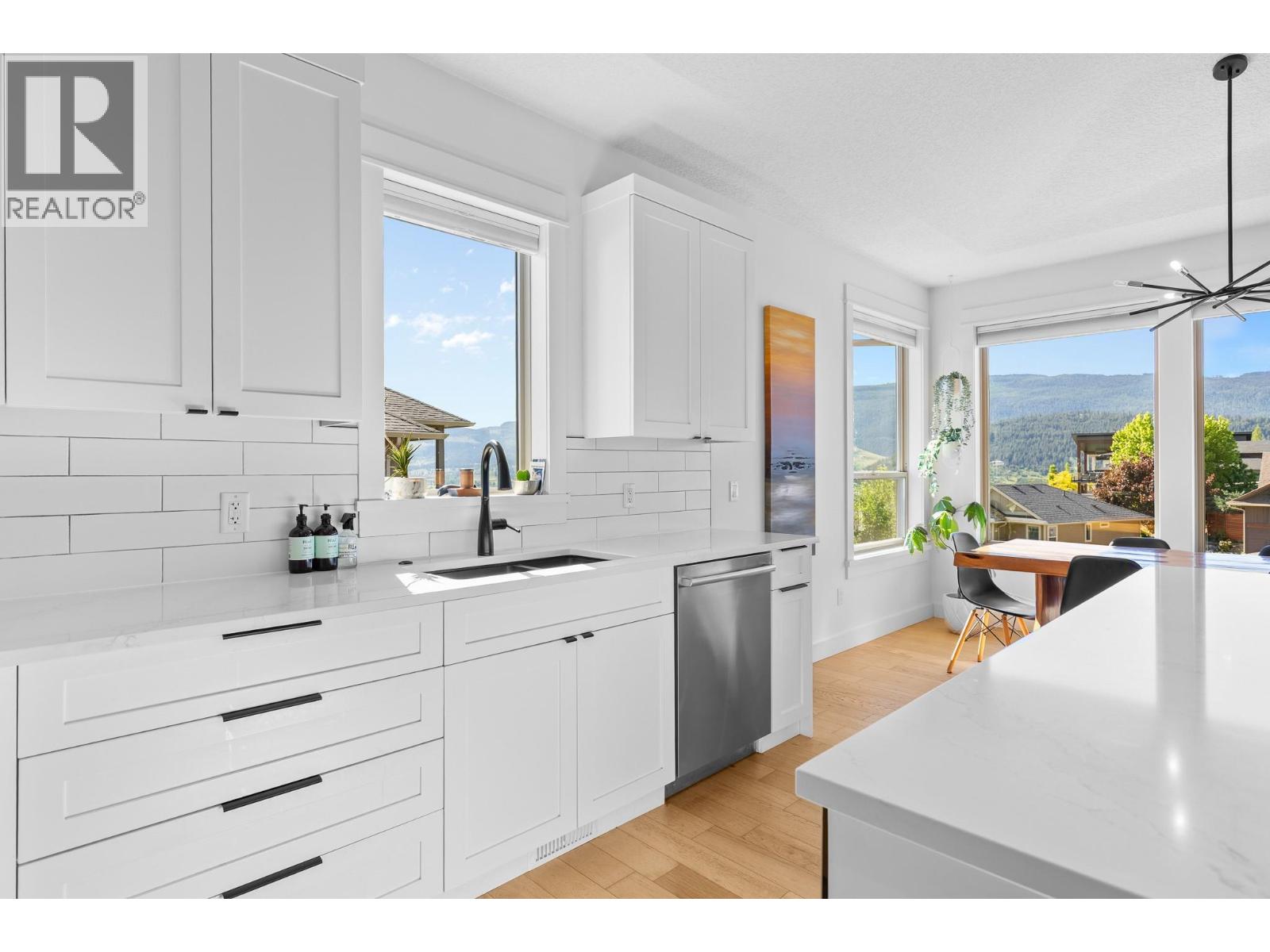 514 Mt. Tanner Place - 29