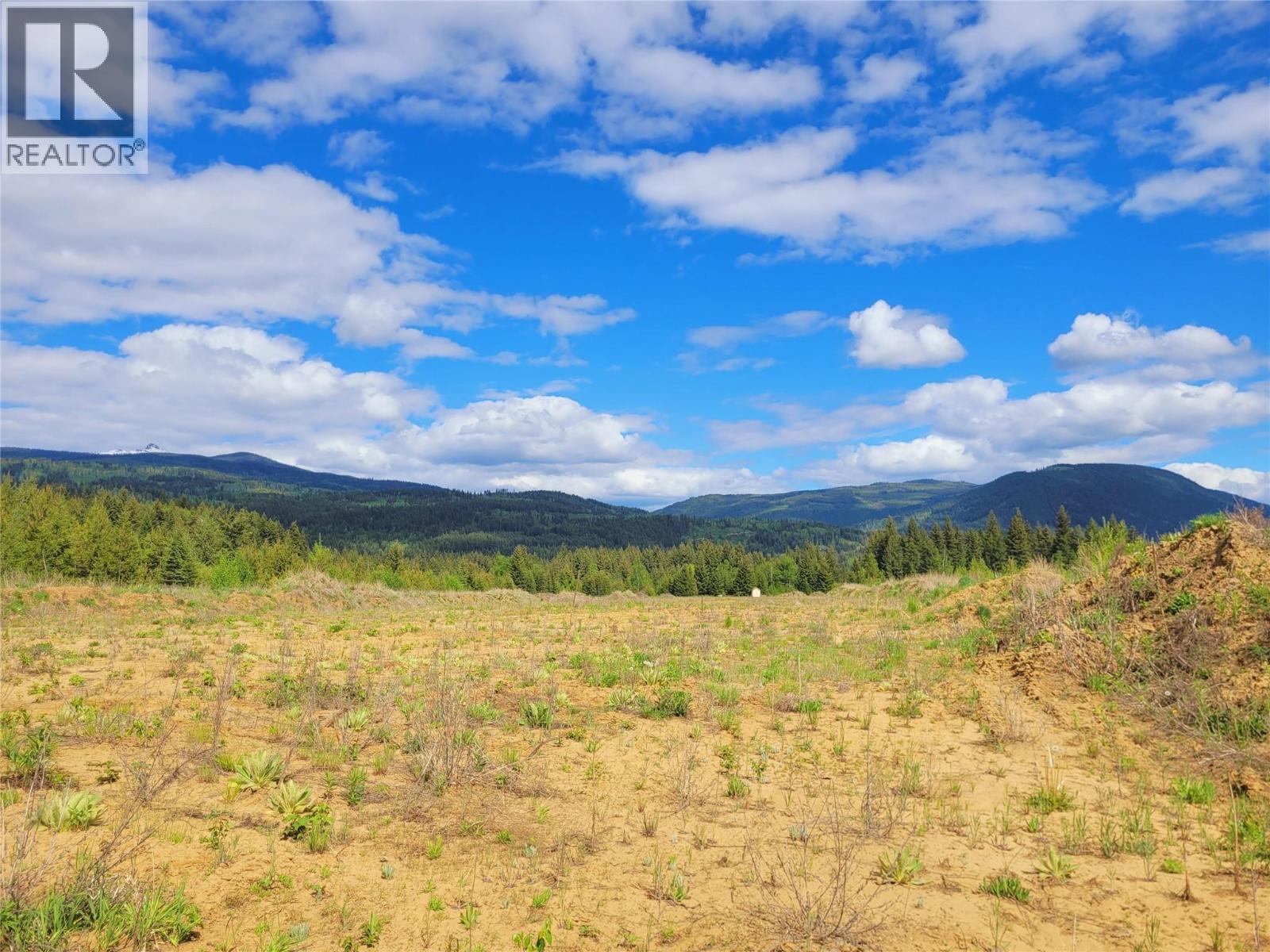 640E YELLOWHEAD Highway, Clearwater