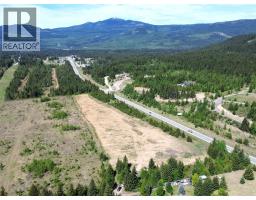 640e Yellowhead Highway, Clearwater, BC V0E1N1 Photo 6