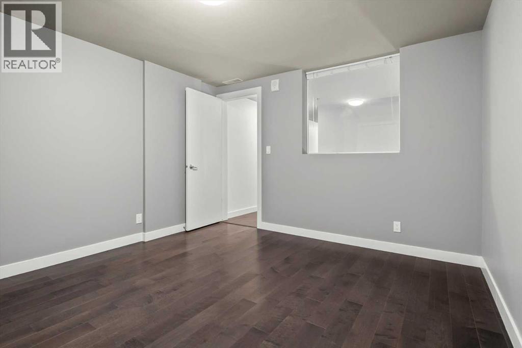 #111 235 9A Street NW - 23