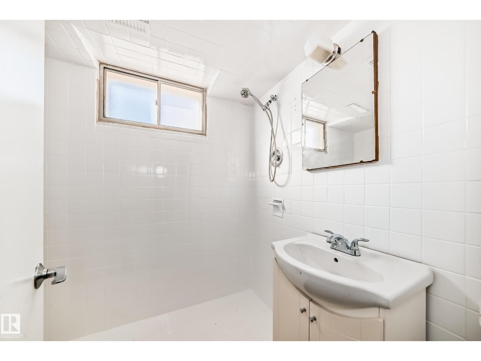 13124 83 ST NW, Edmonton