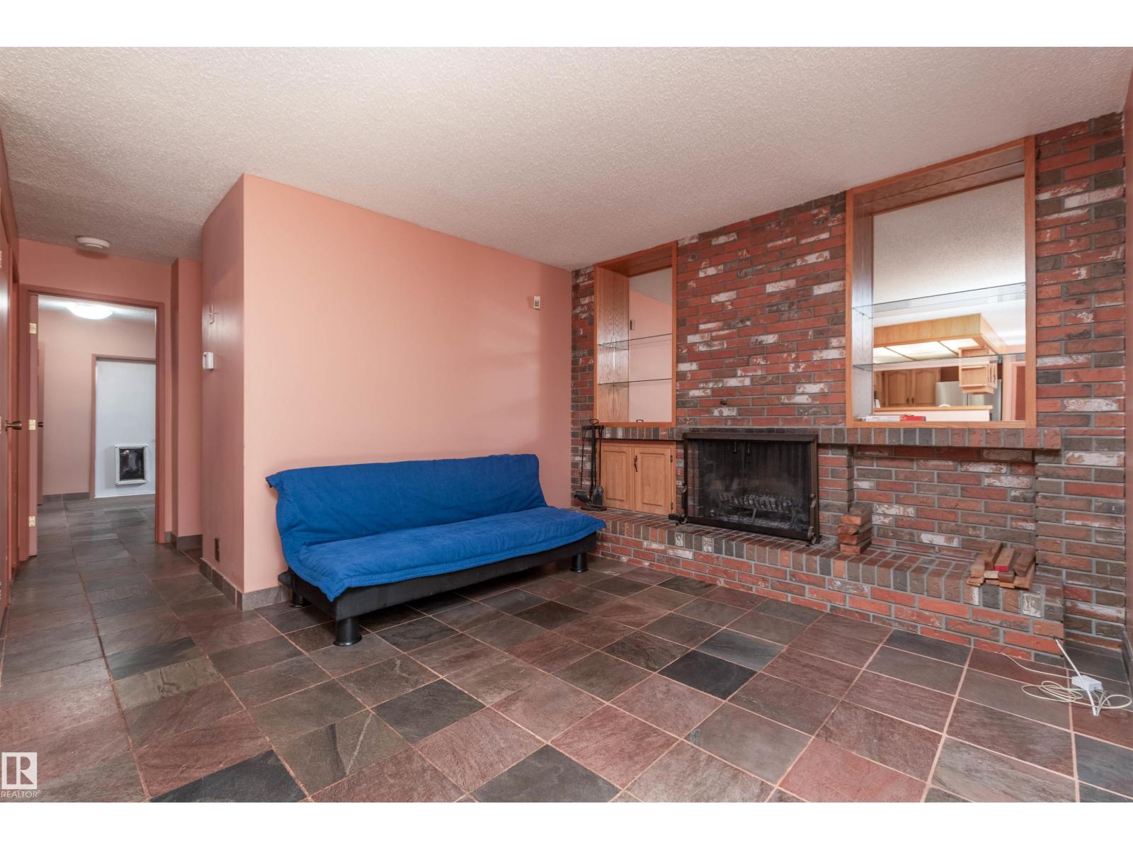 6 WOODFIELD PL, Sherwood Park
