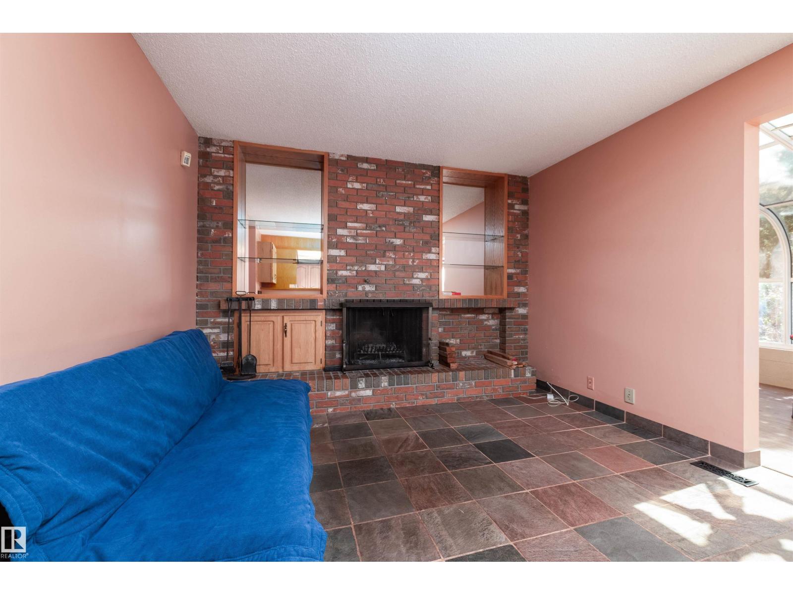 6 WOODFIELD PL, Sherwood Park