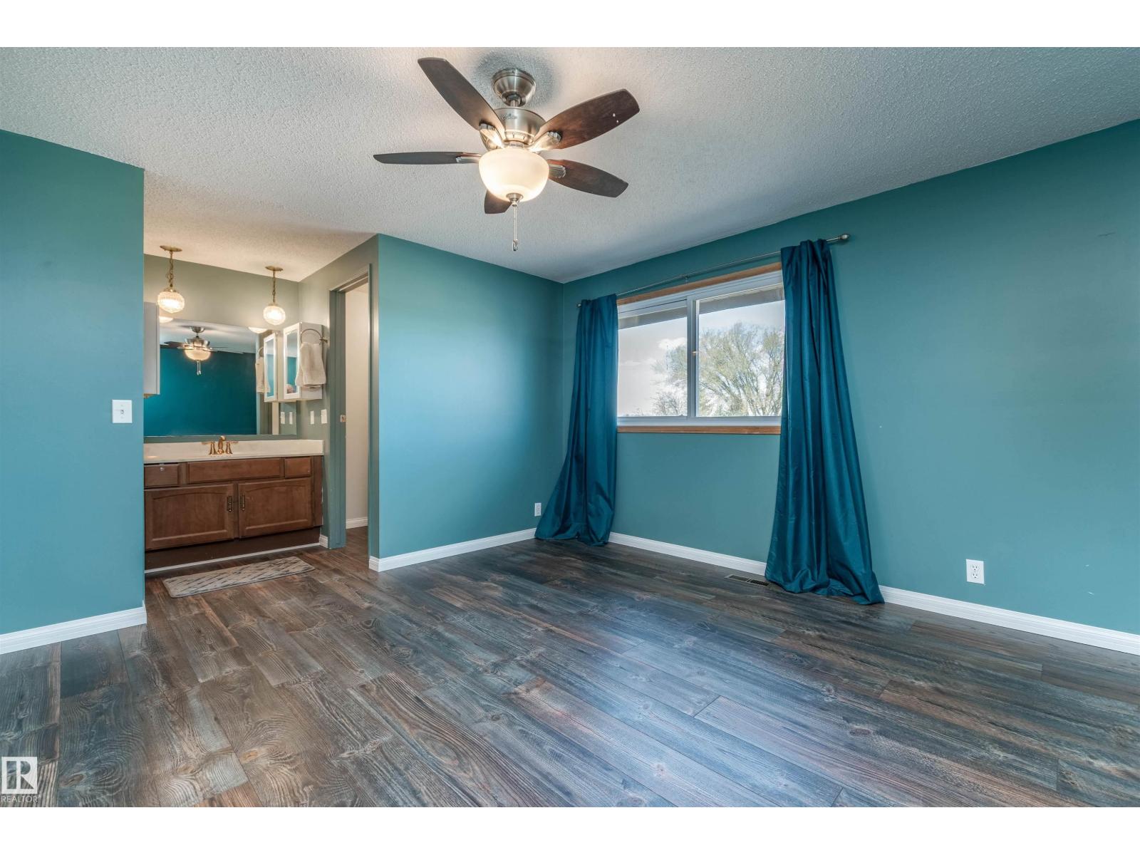 6 WOODFIELD PL, Sherwood Park
