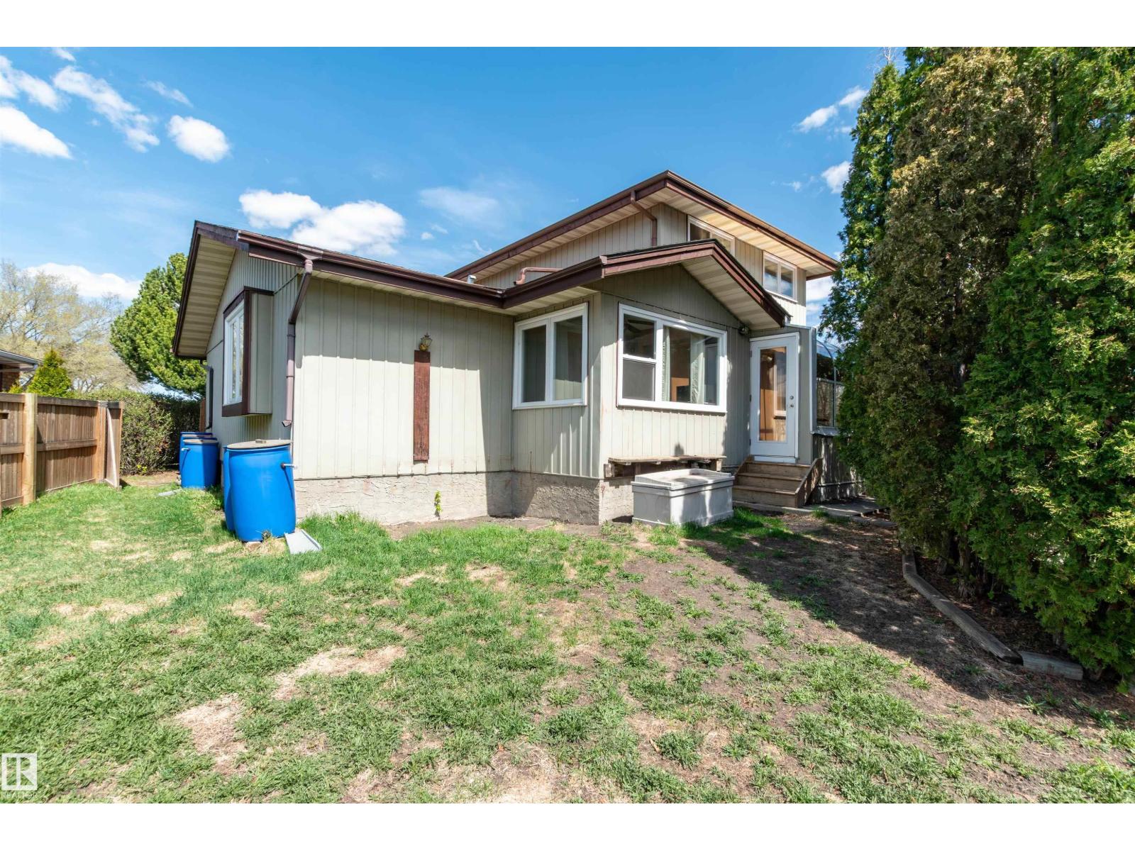 6 WOODFIELD PL, Sherwood Park