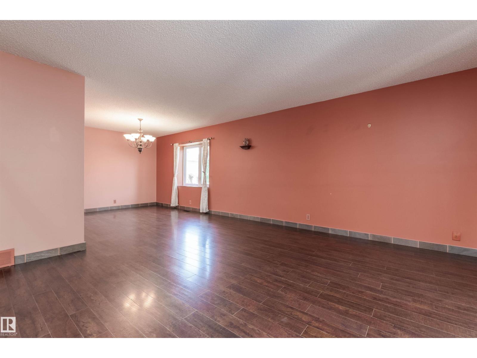 6 WOODFIELD PL, Sherwood Park