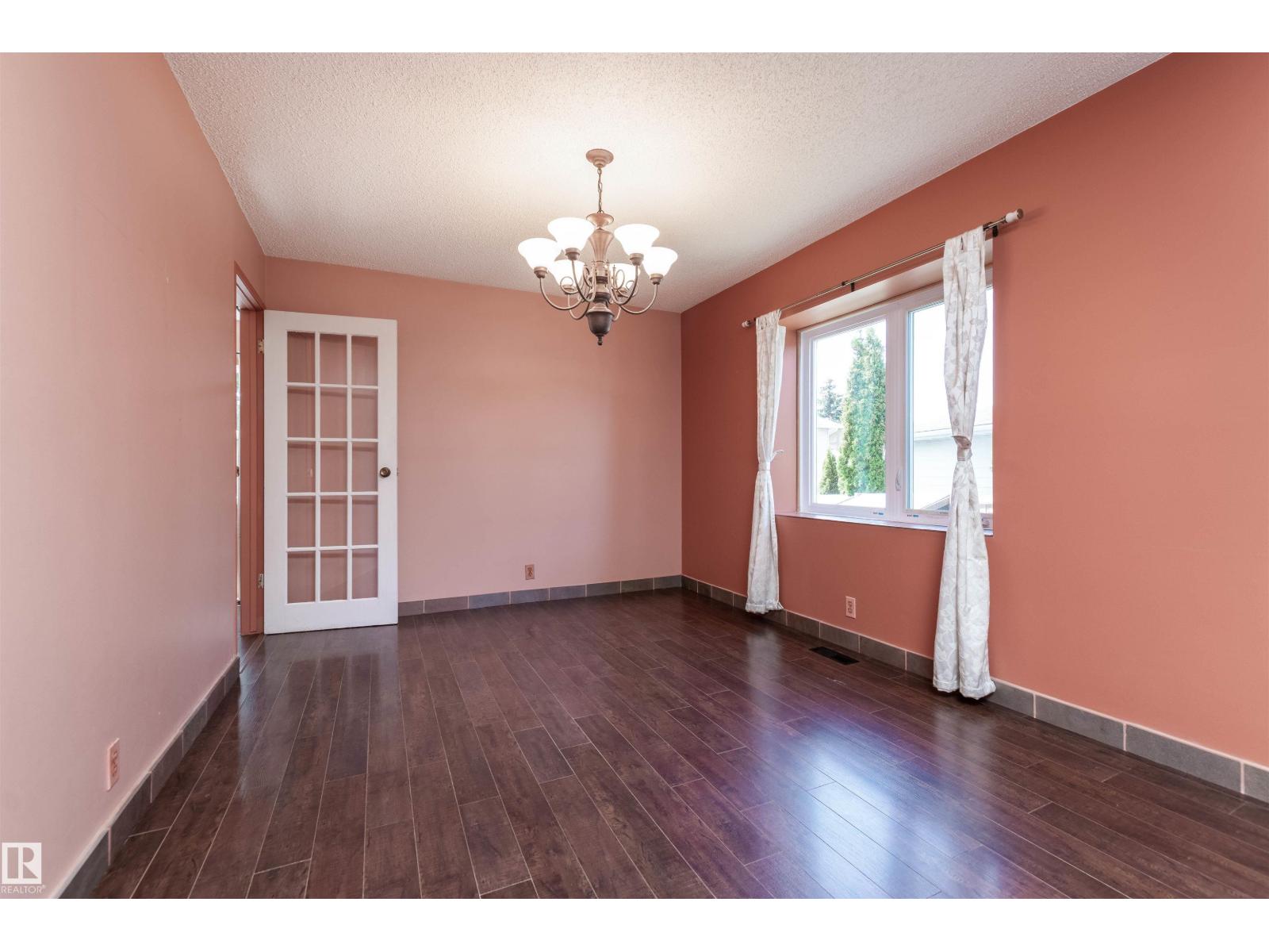 6 WOODFIELD PL, Sherwood Park