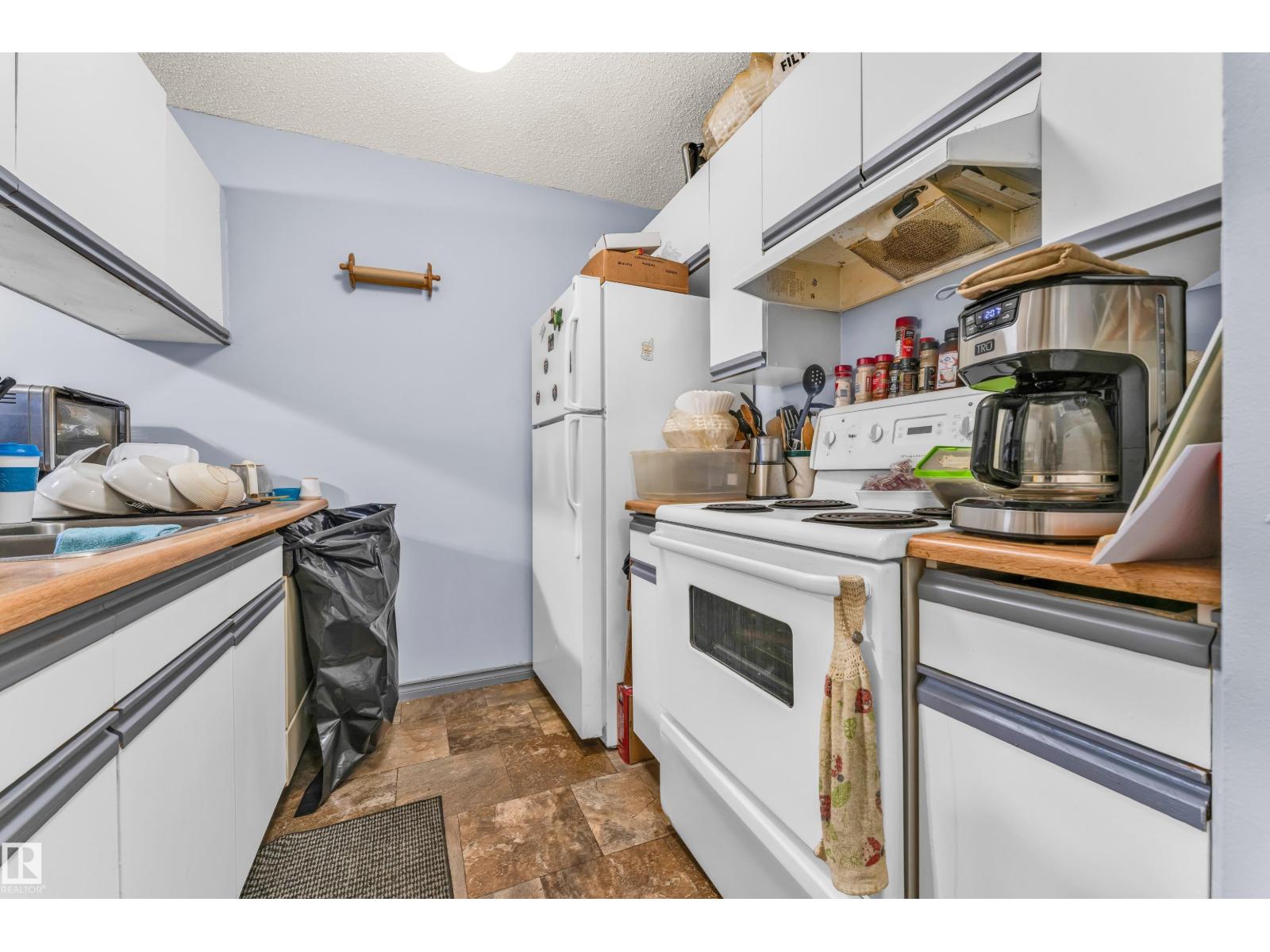 #101 10136 160 ST NW NW - 4