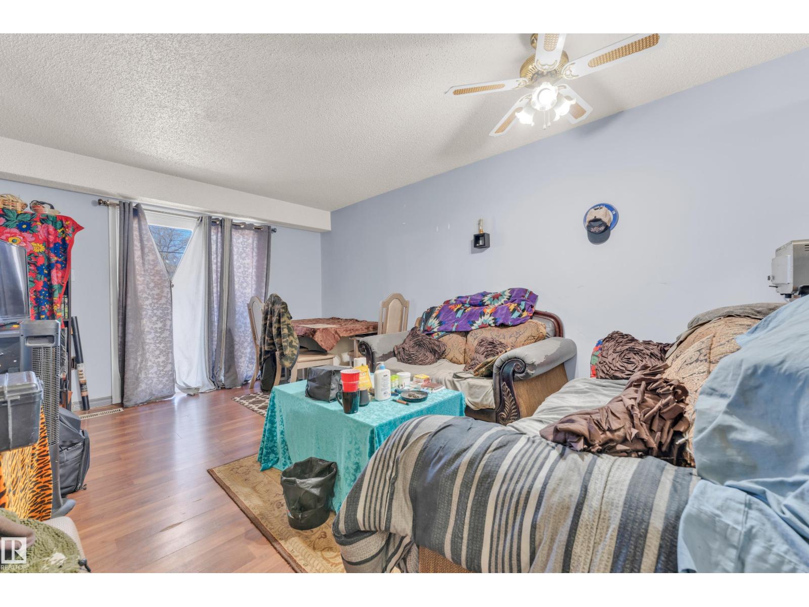 #101 10136 160 ST NW NW - 6