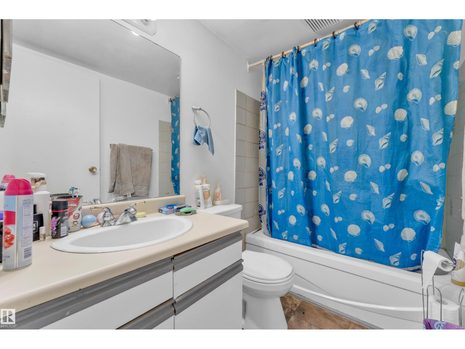 #101 10136 160 ST NW NW - 9
