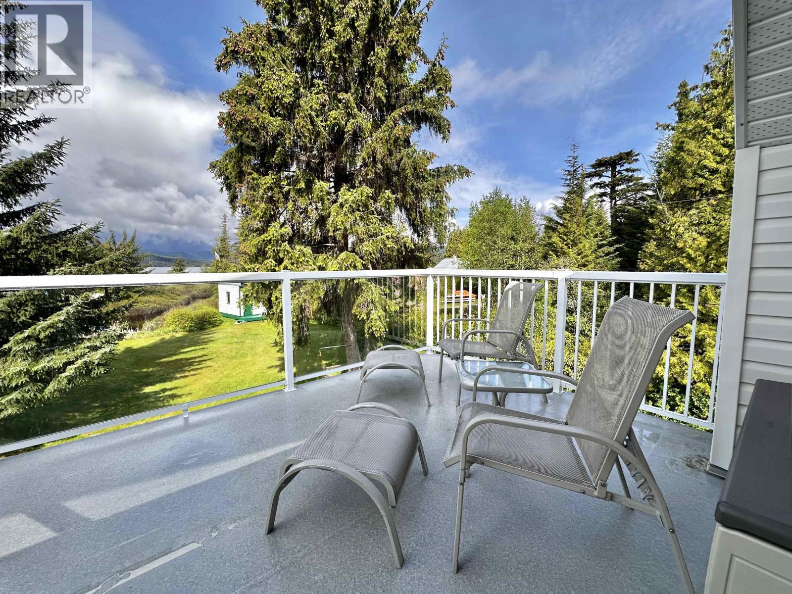 2605 1ST Avenue, Terrace
