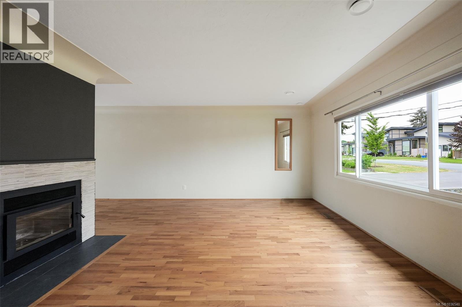 3746 Seaton St - 5