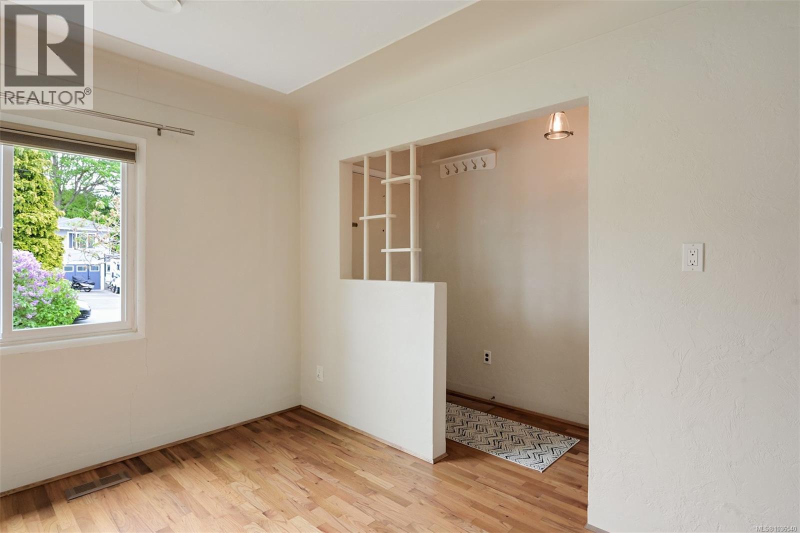 3746 Seaton St - 9