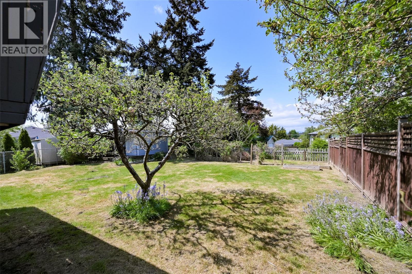 3746 Seaton St - 42
