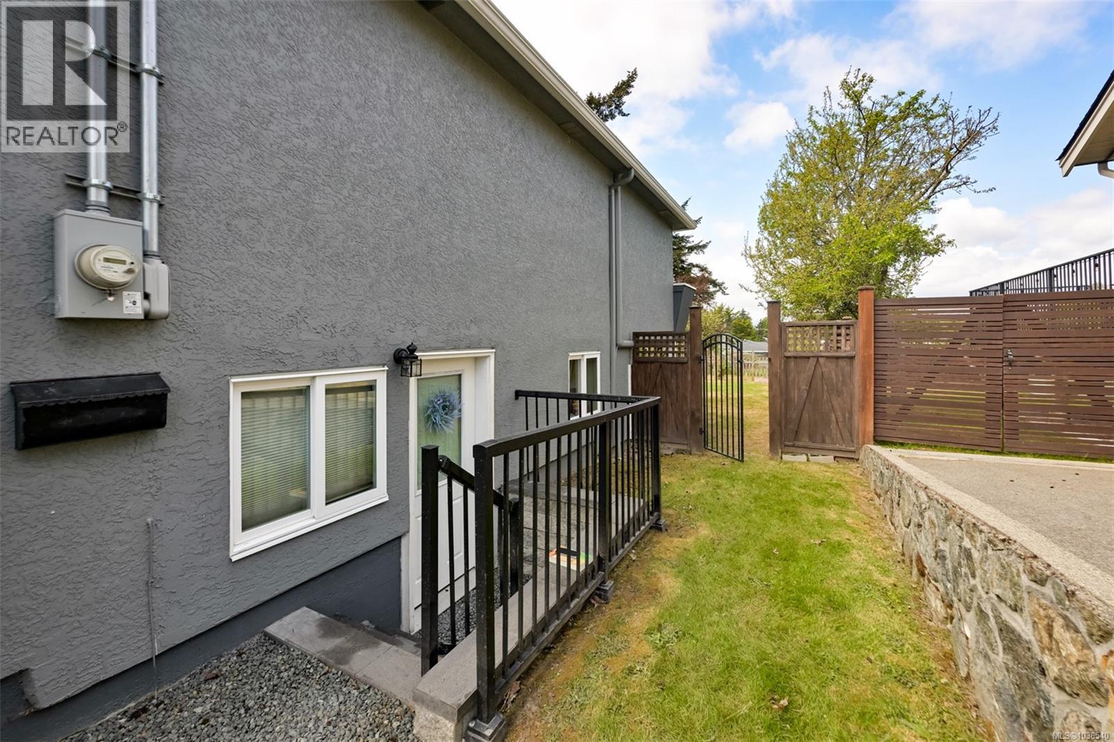  3746 Seaton Street, Saanich