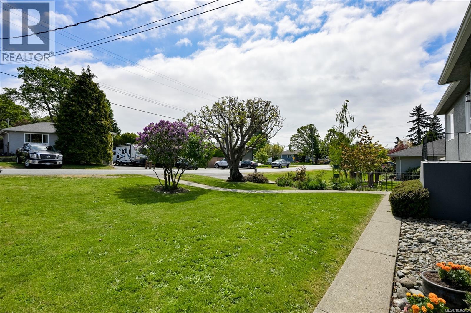 3746 Seaton St - 41