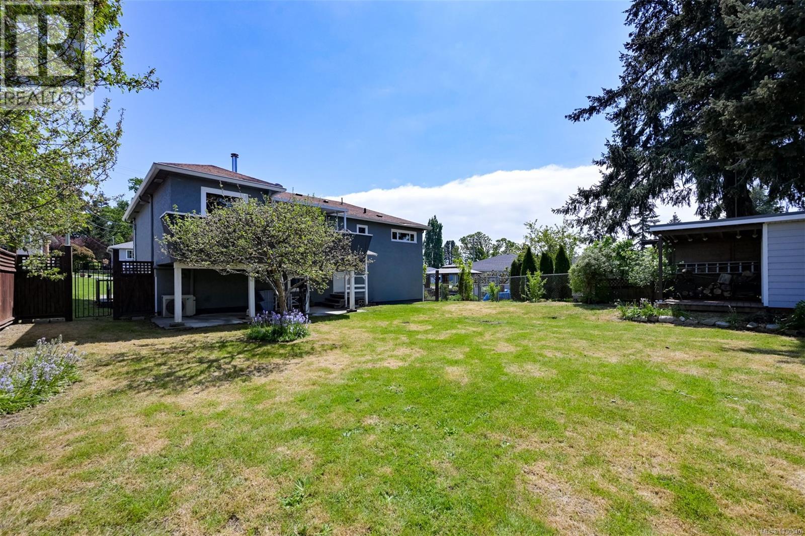  3746 Seaton Street, Saanich