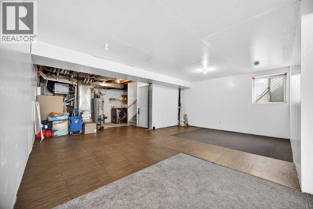 439 Redstone Drive NE - 31