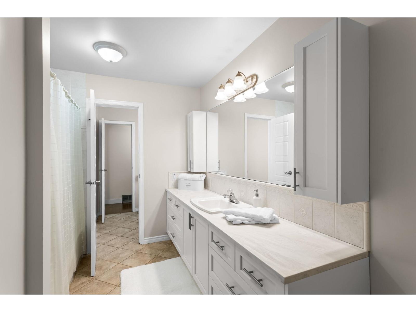 5 Bed, 4 Bath House for Sale in Langley – 23808 58A AVENUE, Langley - Image 24