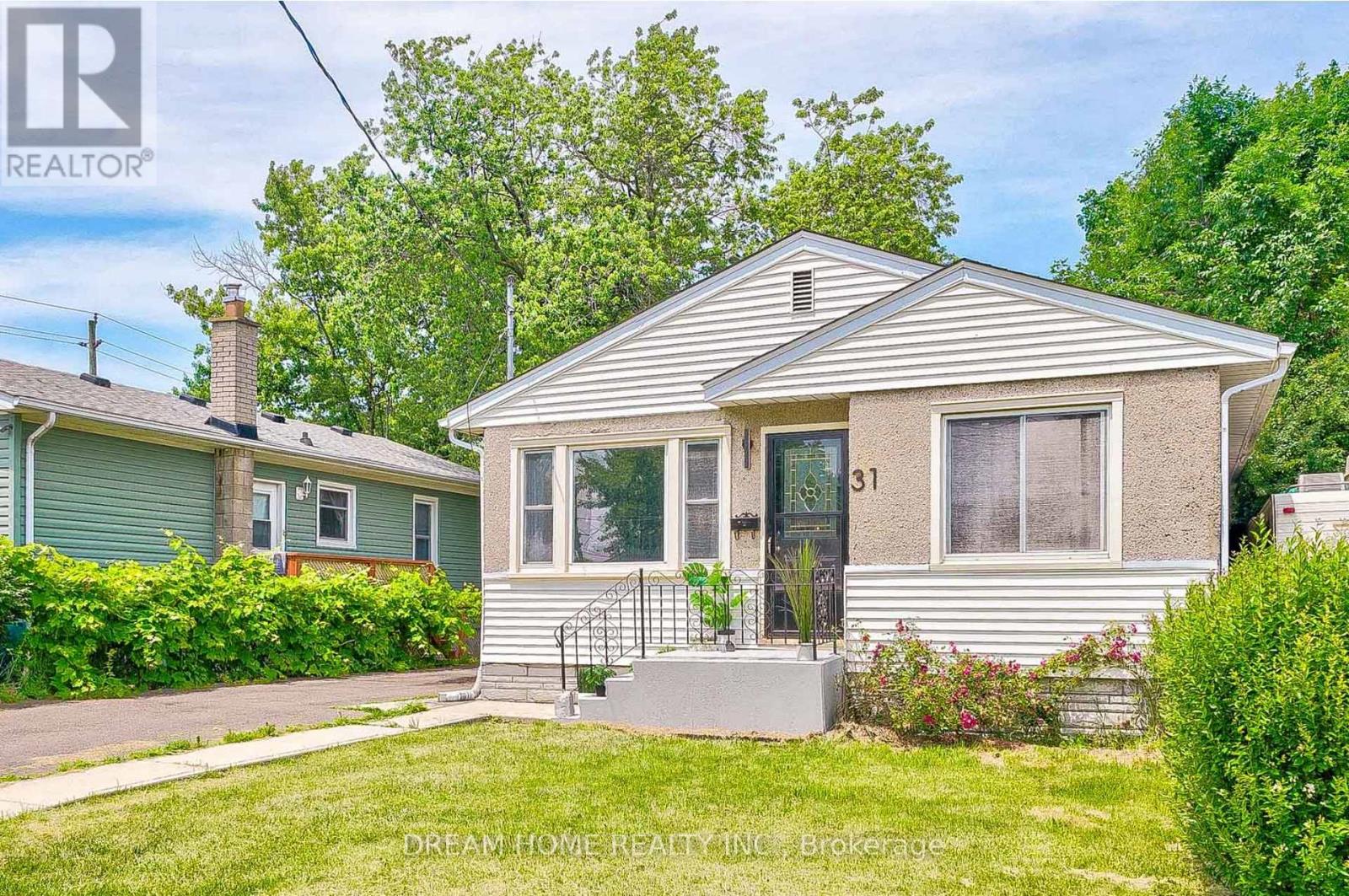 31 WARREN ROAD - 1