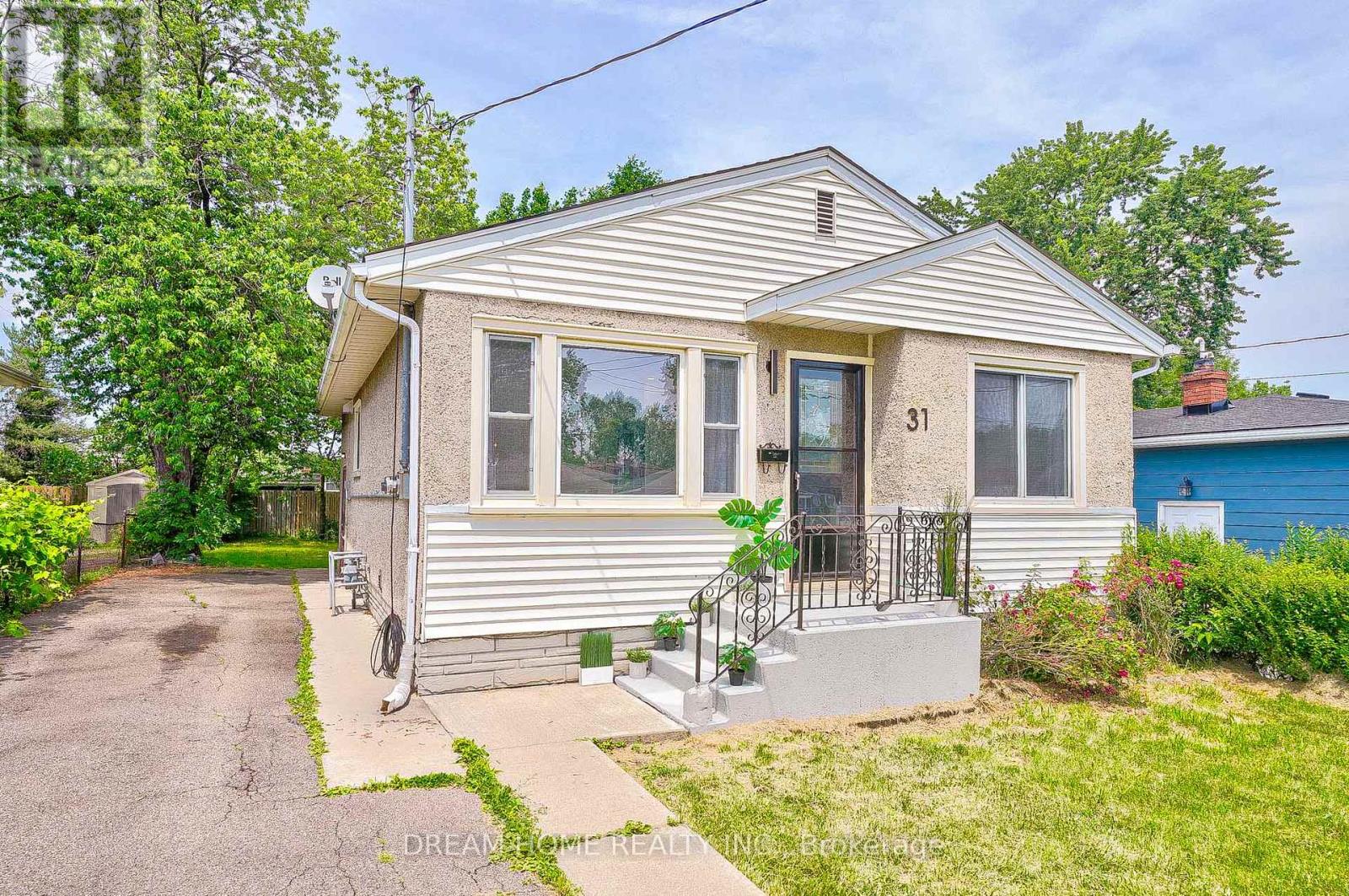 31 WARREN ROAD - 2