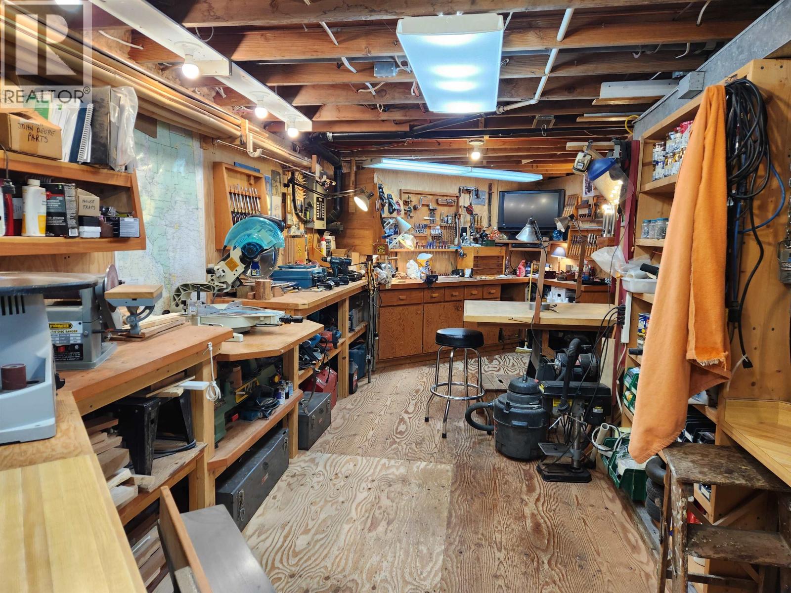 8398 N BRIDGE LAKE ROAD - 30