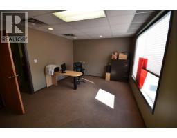 1 10032 99 Avenue, Fort St  John, BC V1J1V3 Photo 19